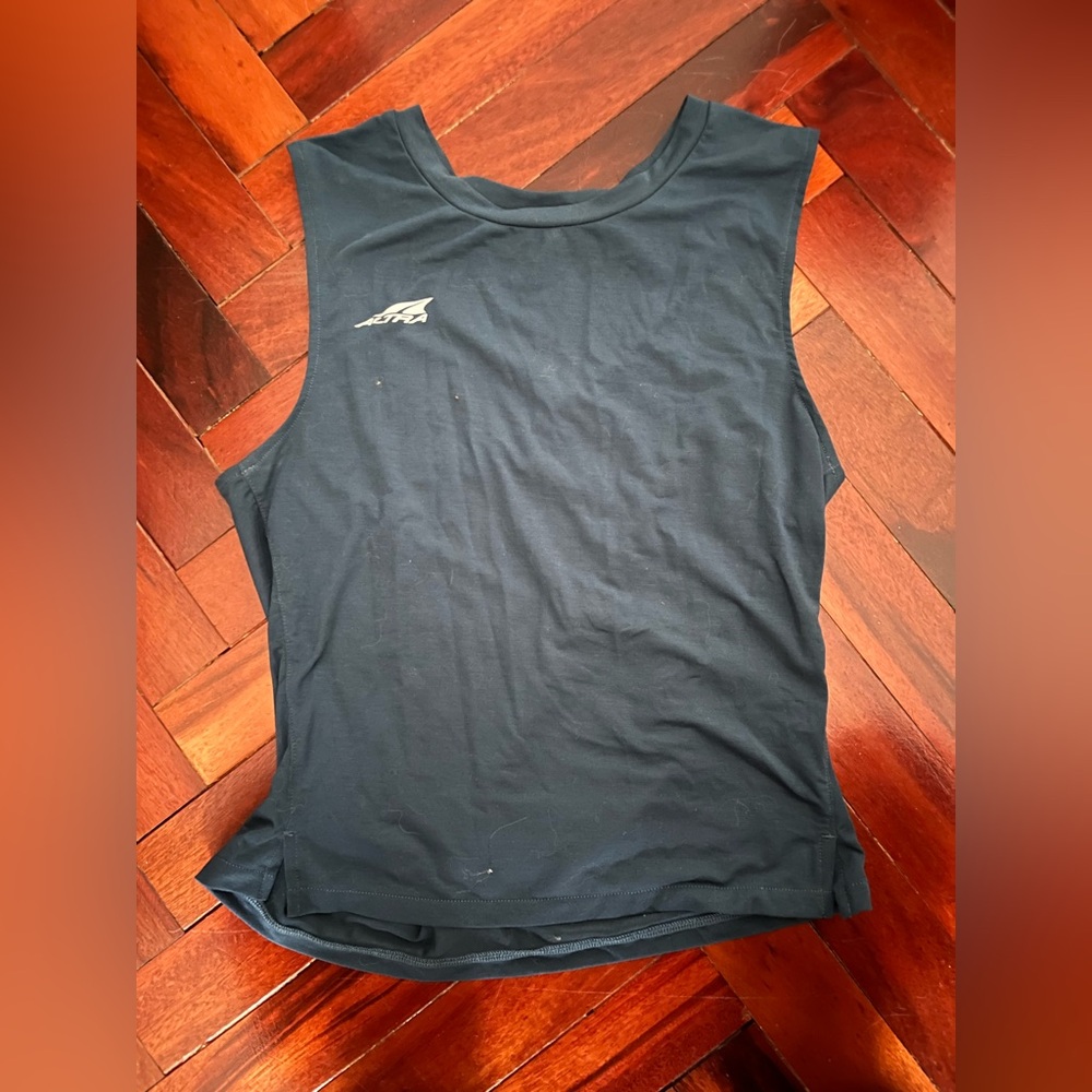 Altra Women’s Trail Tank Top in Navy Size Small